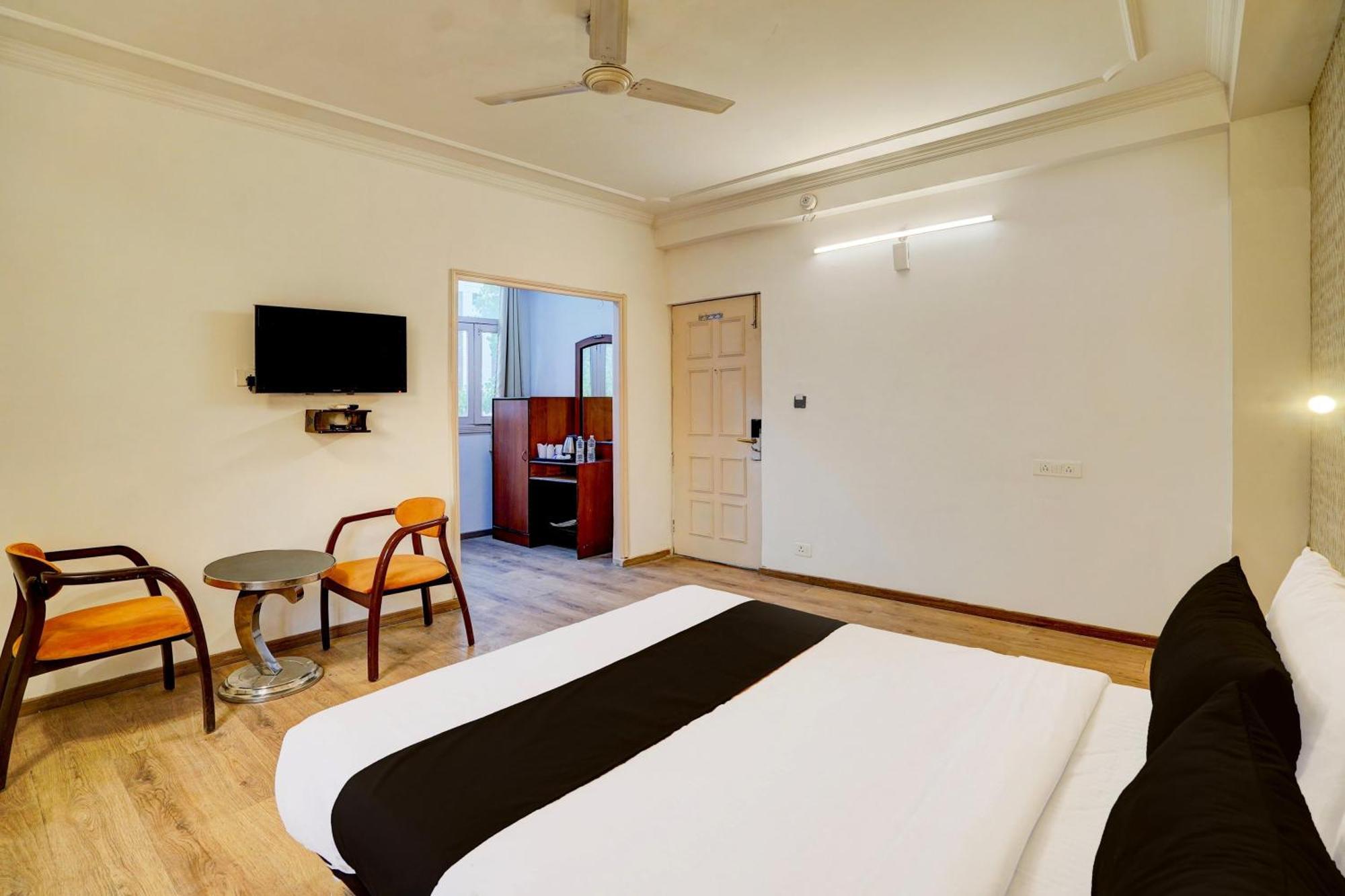 Super Townhouse Jageer Palace Near Mayapuri Chowk Yeni Delhi Dış mekan fotoğraf