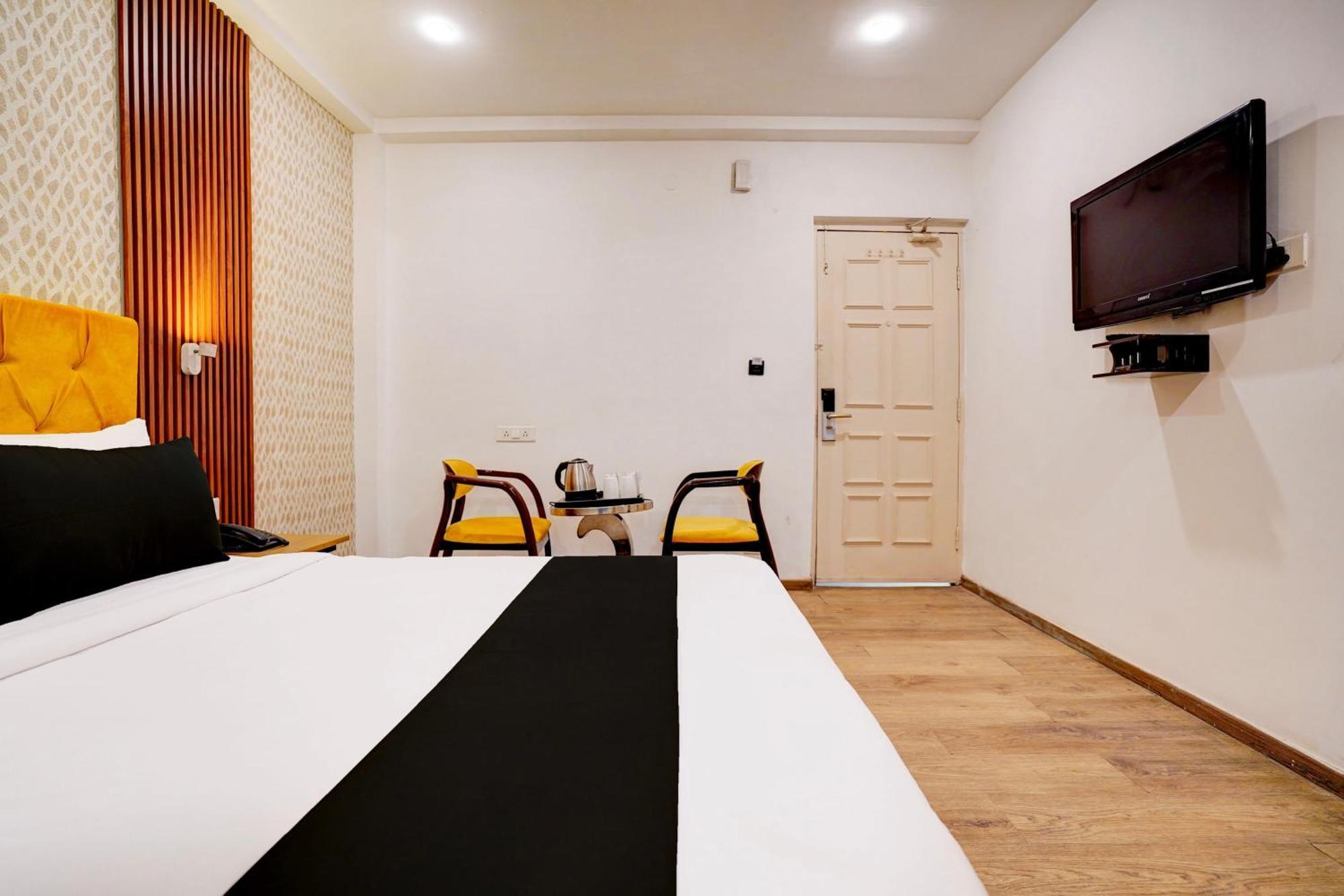 Super Townhouse Jageer Palace Near Mayapuri Chowk Yeni Delhi Dış mekan fotoğraf