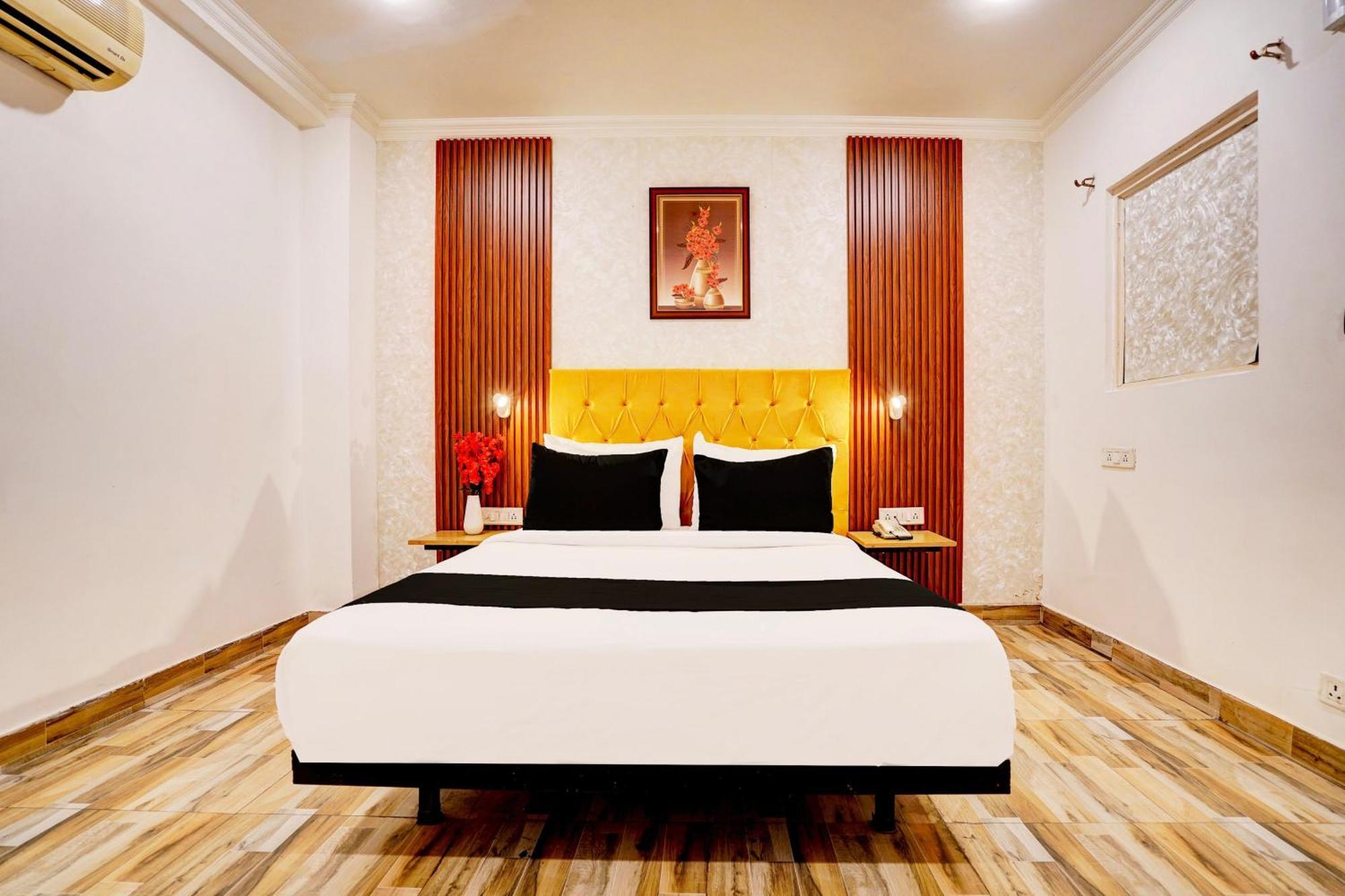 Super Townhouse Jageer Palace Near Mayapuri Chowk Yeni Delhi Dış mekan fotoğraf