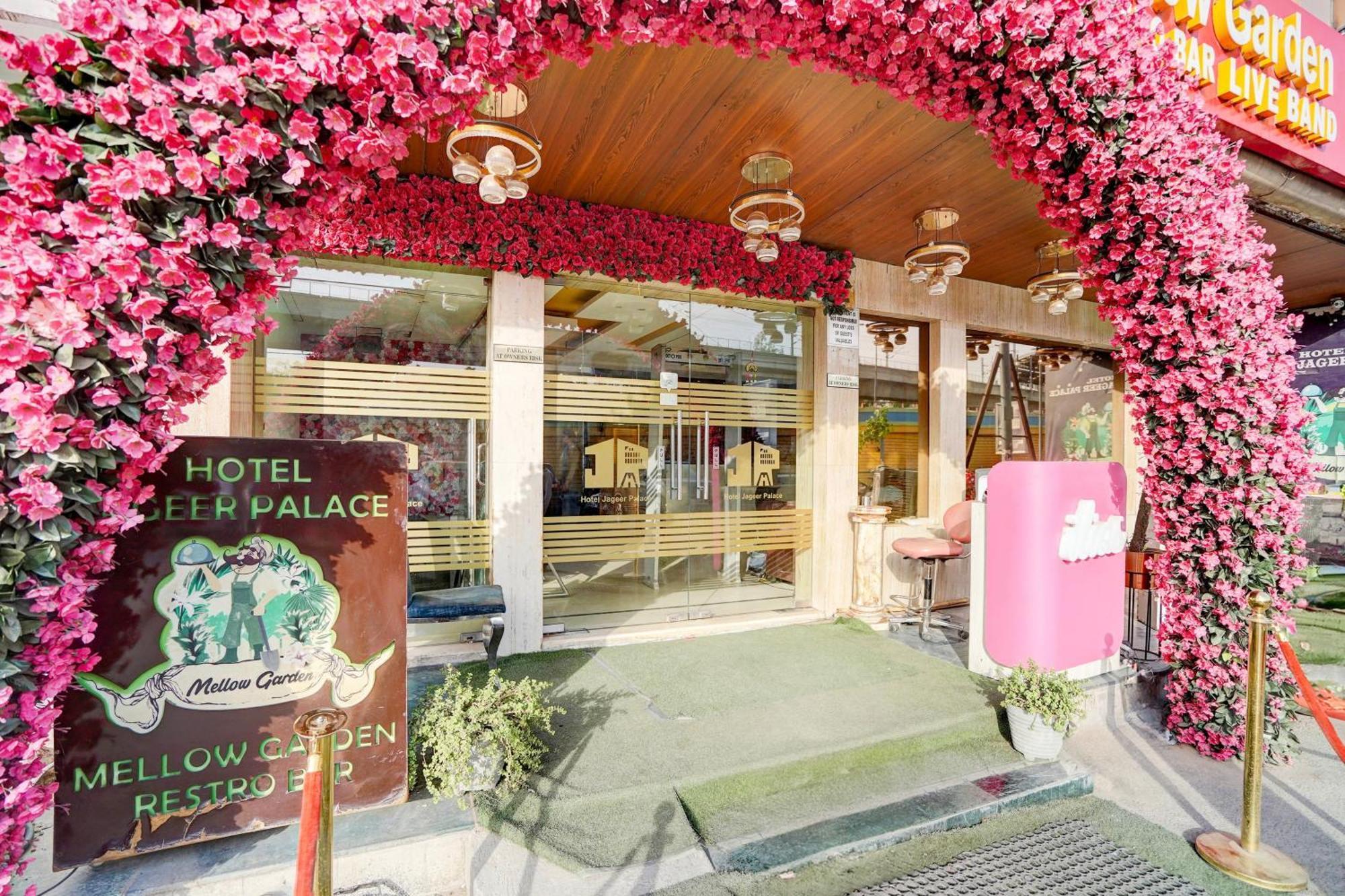 Super Townhouse Jageer Palace Near Mayapuri Chowk Yeni Delhi Dış mekan fotoğraf