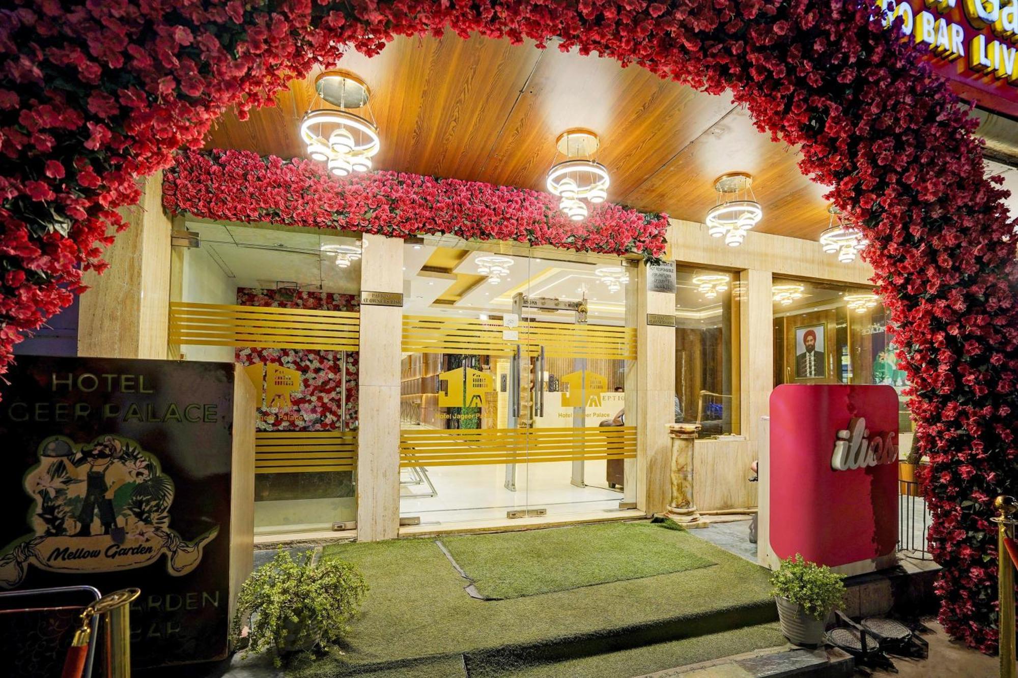 Super Townhouse Jageer Palace Near Mayapuri Chowk Yeni Delhi Dış mekan fotoğraf